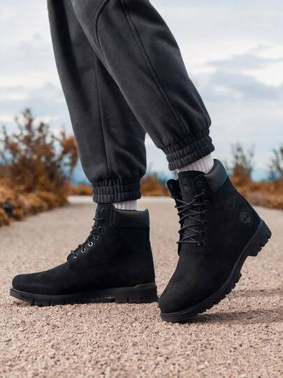 Timberland بوت رادفورد الرجالية عالية الكاحل مقاس 6 بوصة مقاومة للماء، بياقة مبطنة وأحذية كاجوال مريحة، مع أربطة دائرية متناسقة، بوت رياضية خارجية متينة (مقاس واسع)