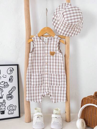 SHEIN LMoss Kids مجموعة رومبير وقبعة دلو للأطفال الرضع من الجنسين، مكونة من رومبير بدون أكمام ذات خطوط ملونة باللون المشمشي وشورت، ملابس عادية للعطلات الربيعية والصيفية