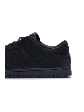 Nike حذاء رياضي كاجوال مريح للسفر والخارج من نايك دانك لو ريترو SE IB6651-001