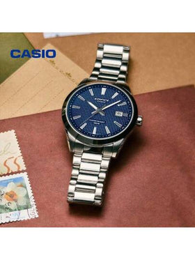 Casio ساعة كاسيو يونيسكس ذات لون جريء، قطر الشاشة 47.5 مم مستطيلة كبيرة، سوار من الفولاذ المقاوم للصدأ، حركة كوارتز يابانية EFV-160D-2A