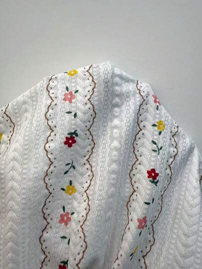 SHEIN طقم بيجامة نسائية مزين بألواح الدانتيل الزهري، ملابس شتوية