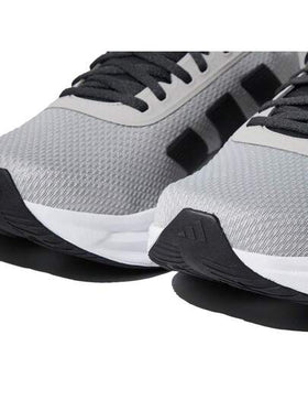 Adidas حذاء رياضي مريح للجري من أديداس للرجال للتدريب في الهواء الطلق