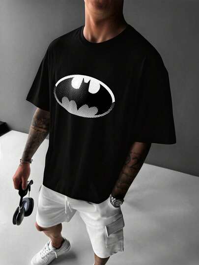 BATMAN X SHEIN تيشيرت كاجوال فضفاض بشعار الخفاش بياقة منسدلة مناسب للصيف الجنسين