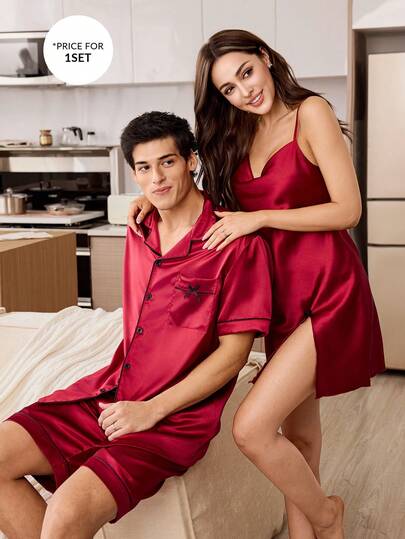 CoupledUp طقم بيجامة رجالي من قطعتين بياقة وأكمام قصيرة وشورت لون أحادي من الحرير الصناعي مع جيب وربطة عنق