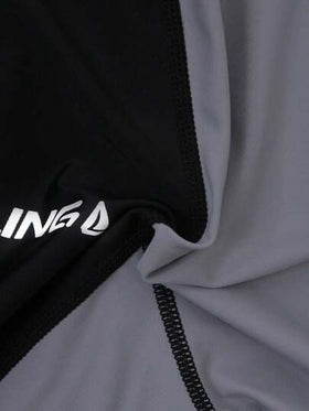 Manfinity Swimmode رومبير قصيرة للرجال مطبوع عليها حرف على الأكمام الرجلانية قصيرة الأكمام مع سحاب وفتحة نصفية