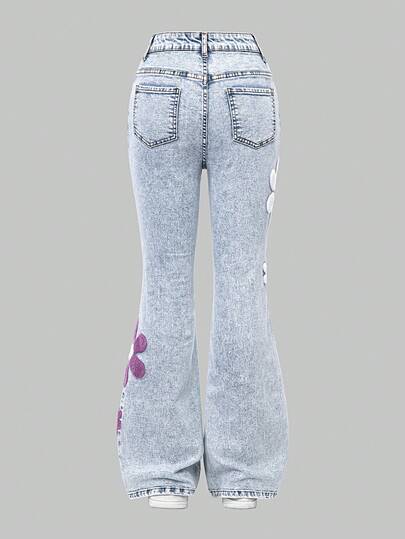 SHEIN ChillGRL بنطلون جينز أزرق مبهت مشوه مع تطريز ثلاثي الأبعاد وتطريز مطبق أسود، بنطلون جينز ضيق مطاطي مناسب لجميع المواسم