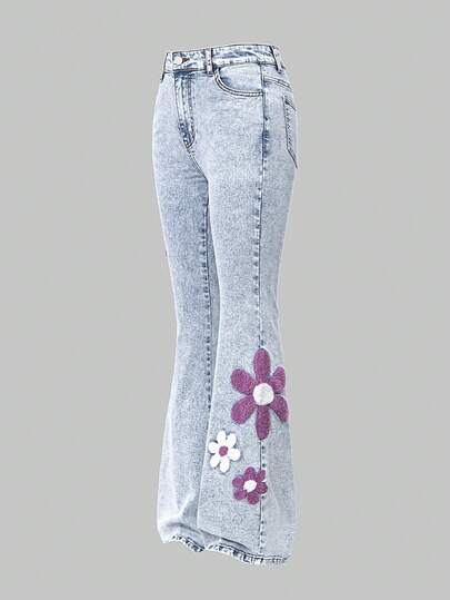 SHEIN ChillGRL بنطلون جينز أزرق مبهت مشوه مع تطريز ثلاثي الأبعاد وتطريز مطبق أسود، بنطلون جينز ضيق مطاطي مناسب لجميع المواسم