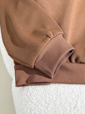 SHEIN مجموعة ملابس كاجوال للفتيات المراهقات، بلوزة بياقة مزيفة وسحاب طويلة الأكمام مع بناطيل رياضية واسعة وفضفاضة، بدلة رياضية للارتداء اليومي والتمارين الرياضية