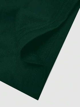 SHEIN تي شيرت كاجوال بياقة دائرية وأكمام قصيرة مطبوع عليه شعارات وسيارات سباق للرجال