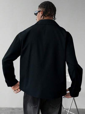 Manfinity Homme معطف كاجوال للرجال للارتداء اليومي والتنقل، بتصميم بسيط ذو لون أحادي، ياقة صدر مزدوجة الصدر، موسم الخريف