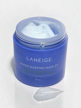 Laneige قناع النوم المائي من لانيج 70 مل - يوفر ترطيبًا طوال الليل، يقفل الرطوبة، يعزز إشراق البشرة، ينعم ملمس البشرة، يهدئ ويصلح، يوازن الزيت والماء. يشكل طبقة مترطبة مستمرة طوال الليل. ملمس جيلي أزرق فاتح، منعش وغير لزج، مناسب لجميع أنواع البشرة. 70 مل/