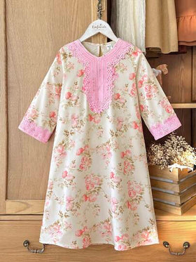 SHEIN فستان أكمام طويلة بطبعات زهور صغيرة باللون الأصفر للبنات، تصميم كاجوال مزين بالكشكشة مناسب للخروجات، للربيع والخريف