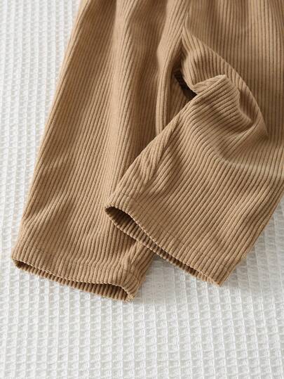 Cozy Pixies مجموعة من قميص ثقيل بنصف سحاب بأكمام طويلة وطباعة دب كرتوني لطفل صبي وبنطلون ذو خصر مطاطي باللون الأحادي، 2 قطعة