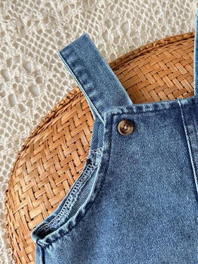SHEIN ملابس علوية بياقة طاقم بأكمام طويلة مخطط + بنطلون جينز أزرق مغسول بياقة للأطفال الصبية، مناسب للخروجات العادية في الربيع والخريف، قطعتان