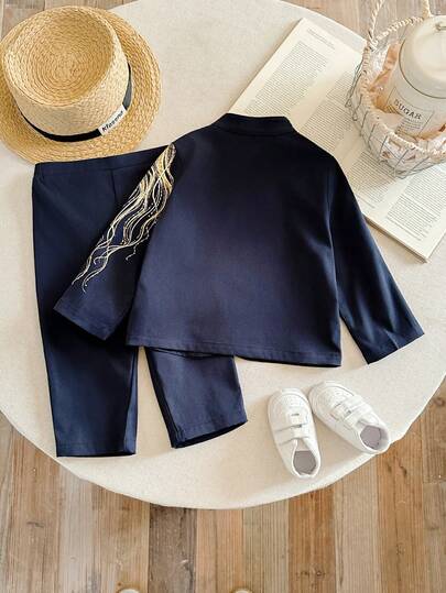 SHEIN مجموعة بدلة رسمية للأطفال/الأولاد مكونة من بليزر مطبوع بطبعة أسد معدني وبنطلون، بدلة رسمية باللون الأزرق الداكن، مناسبة للربيع/الصيف، حفلة عيد الميلاد، المناسبات، الزفاف، المعمودية، احتفال عيد الميلاد الأول، المهرجانات