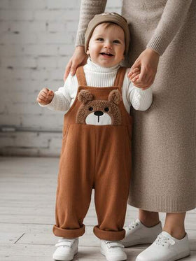 Cozy Pixies مجموعة من قطعتين للأولاد الرضع تتكون من ملابس علوية طويلة الأكمام بياقة عالية ذات لون أحادي ناعمة محبوكة وبنطال سالوبيت مطبوع عليه رسوم الدب الكرتوني، مبطنة بالحرارة سميكة للشتاء