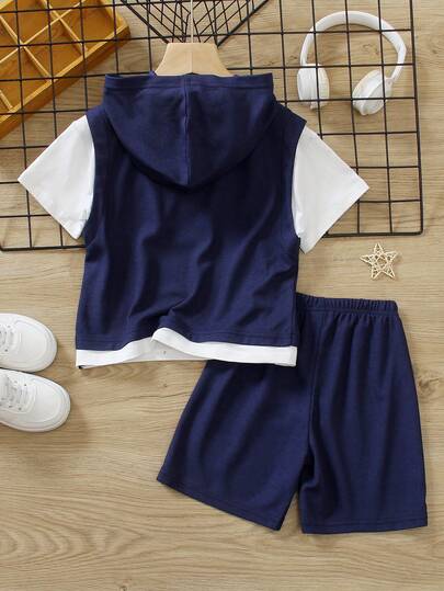 SHEIN Genkimix Kids مجموعة ملابس صيفية للأطفال الصغار مكونة من 2 قطعة، تشمل تي شيرت بأكمام قصيرة مقنع من قماش محبوك بنسيج ملمس وطباعة ملونة، مع شورت رياضي بتصميم لحمي مطبوع، مناسب للارتداء اليومي والعطلات والرياضة والمدرسة