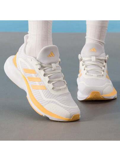 Adidas أحذية جري خفيفة الوزن وقابلة للتنفس من الشبك للرجال والنساء