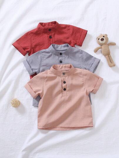 SHEIN Vintaside Kids 3 قطع/مجموعة ملابس علوية أطفال ولادي بلون أحادي بأزرار نصفية، كاجوال مريحة وناعمة بأكمام قصيرة، مناسبة للاستخدام اليومي والسفر والحفلات في الربيع أو الصيف
