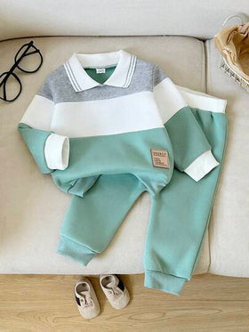 SHEIN Playful Pals طقم بلوزة بولو مطرزة بحرف وبنطلون رياضي للأطفال الرضع، طراز بريبي، جميل وأنيق، مناسب للأطفال في فصلي الخريف والشتاء للخروجات والتصوير الفوتوغرافي والحفلات وما إلى ذلك