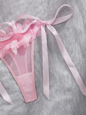 مجموعة ملابس داخلية جذابة للنساء 2 قطعة، تشمل صدرية شفافة مطرزة بالدانتيل الزهري وسروال مع أشرطة معلقة، مناسبة لعيد الحب، الحفلات الخاصة، المناسبات الحميمة، والهدايا