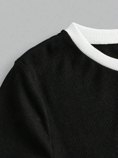 SHEIN Girlism مجموعة قميص أساسي مطرز بفيونكة أبيض وأسود مع بنطلون فضفاض بجيوب للفتيات المراهقات، ملابس رياضية كاجوال وشيك للشارع، ملابس رياضية مريحة للخروج والمدرسة والرياضات مثل كرة القدم