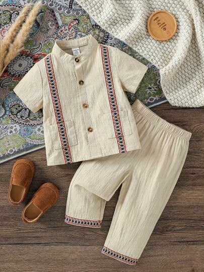 SHEIN رمضان مجموعة قميص أكمام قصيرة طوق ماندرين وبنطلون مطابق للأطفال الرضع الجنسين، لون بيج