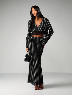 MISSGUIDED مجموعة قطعتين منسقة مع نقاط البولكا وتشطيب من الدانتيل، توب أمامي بأزرار وتنورة ماكسي خصر عالي