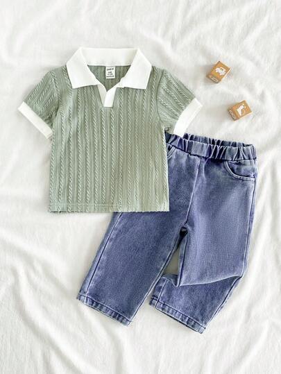 SHEIN Vintaside Kids مجموعة ملابس علوية كاجوال قصير الأكمام مع طوق للأطفال الصغار مقترنة مع بنطلون جينز مغسول عصري، مناسبة للارتداء اليومي، التخييم العائلي، الطعام أو التسوق