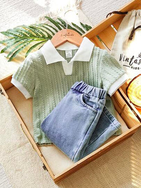 SHEIN Vintaside Kids مجموعة ملابس علوية كاجوال قصير الأكمام مع طوق للأطفال الصغار مقترنة مع بنطلون جينز مغسول عصري، مناسبة للارتداء اليومي، التخييم العائلي، الطعام أو التسوق