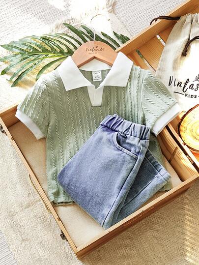 SHEIN Vintaside Kids مجموعة ملابس علوية كاجوال قصير الأكمام مع طوق للأطفال الصغار مقترنة مع بنطلون جينز مغسول عصري، مناسبة للارتداء اليومي، التخييم العائلي، الطعام أو التسوق