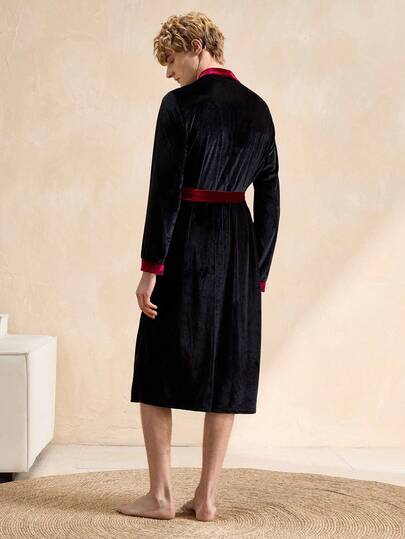SHEIN رداء حمام طويل مريح بأكمام طويلة وحزام خصر بتصميم ملائم للرجال