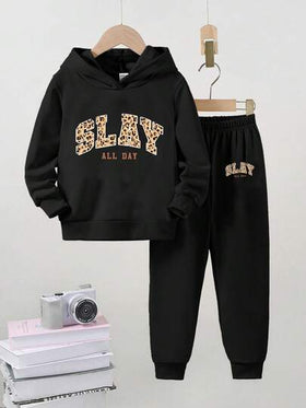 طقم هوديي وبنطلون رياضي بطبعة نمر وطباعة "SLAY" للفتيات الصغيرات، مناسب للخروجات والرياضة والمدرسة في فصلي الخريف والشتاء، طقم هوديي أسود