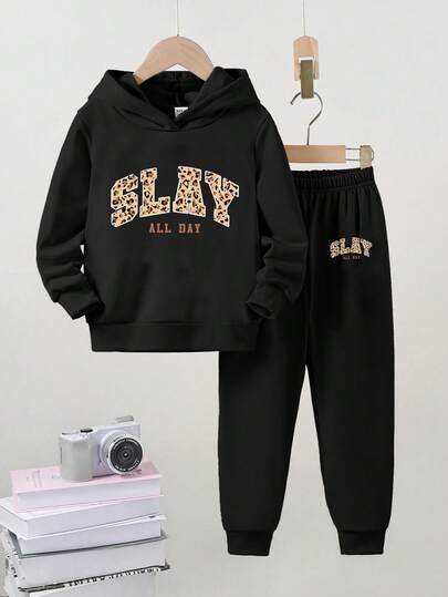 طقم هوديي وبنطلون رياضي بطبعة نمر وطباعة "SLAY" للفتيات الصغيرات، مناسب للخروجات والرياضة والمدرسة في فصلي الخريف والشتاء، طقم هوديي أسود