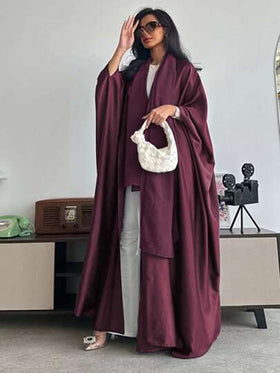 عباءة فضفاضة بلون أحادي على الطراز الشرق أوسطي مع أكمام خفاش وطرحة، عباية