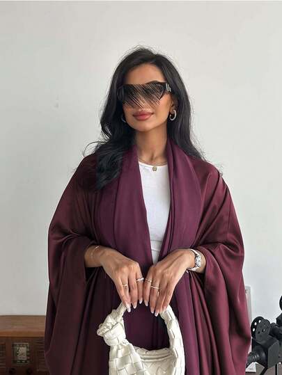 عباءة فضفاضة بلون أحادي على الطراز الشرق أوسطي مع أكمام خفاش وطرحة، عباية