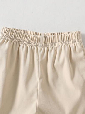 SHEIN Vintaside Kids مجموعة قميص كم قصير وشورت للأطفال الصغار، مناسبة للارتداء اليومي والعودة إلى المدرسة في فصل الخريف/الشتاء، قطعتان