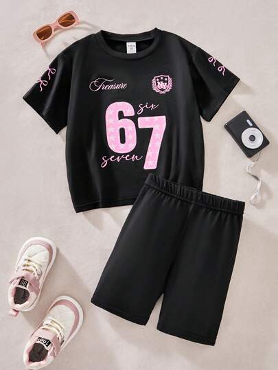 SHEIN مجموعة بنطلون قصير وتيشيرت بأكمام قصيرة للأطفال الصغار، طباعة رقم 67 بتصميم بسيط وجميل، باللون الأسود، 2 قطعة