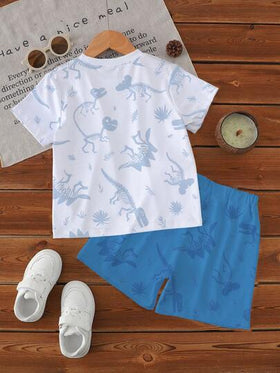 SHEIN GraphicGems طقم قصير الأكمام بطبعة ديناصور كرتونية مضحكة وشورت مناسب للأولاد الصغار، مناسب للخارج والرياضة والمدرسة في الربيع والصيف، طقم بطبعة ديناصور أزرق