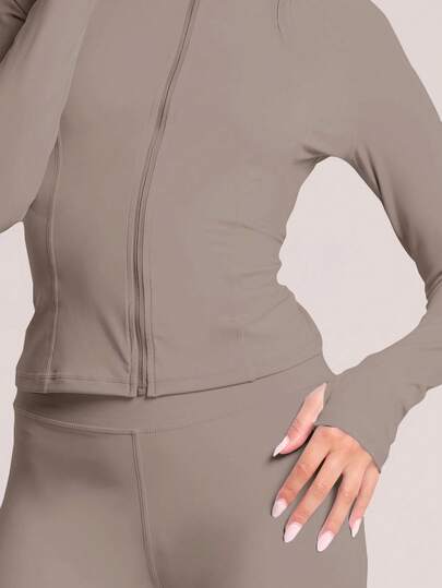 Musera Sport جاكيت مزود بسحاب كامل وأكمام طويلة وياقة عالية مصنوع من قماش مرن ومناسب، مناسب للبادل والتنس وبيكليبول والجيم واللياقة البدنية والبيلاتس والاستخدام اليومي العادي