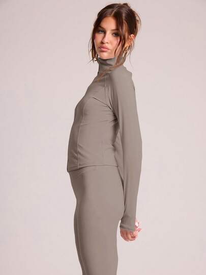 Musera Sport جاكيت مزود بسحاب كامل وأكمام طويلة وياقة عالية مصنوع من قماش مرن ومناسب، مناسب للبادل والتنس وبيكليبول والجيم واللياقة البدنية والبيلاتس والاستخدام اليومي العادي