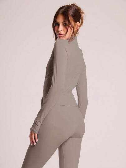 Musera Sport جاكيت مزود بسحاب كامل وأكمام طويلة وياقة عالية مصنوع من قماش مرن ومناسب، مناسب للبادل والتنس وبيكليبول والجيم واللياقة البدنية والبيلاتس والاستخدام اليومي العادي