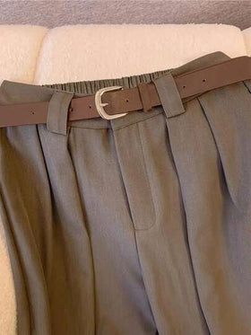 بنطلون بدلة من القماش المتين بقصة مريحة ذات لون أحادي الطراز الكلاسيكي