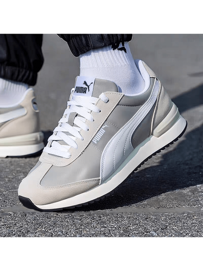 Puma بوما R78 أحذية رياضية كاجوال منخفضة الكعب من النايلون والجلد الاصطناعي، رمادي وأبيض