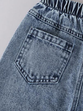 SHEIN ChillGRL بنطلون جينز بناتي بأسلوب جميل، مناسب للربيع/الصيف والخريف/الشتاء، بلون جينز أزرق فاتح، مطرز بقلب وردي، قصة فضفاضة مستقيمة الساق، قماش ناعم ومريح، مناسب للخروجات اليومية، أنيق ومتعدد الاستخدامات