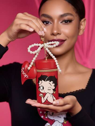 Betty Boop x SHEIN حقيبة تغيير مطبوعة بشكل أسطواني من جلد البولي يوريثان مزينة بفيونكة اللؤلؤية، مناسبة لتخزين العملات المعدنية والأحمر شفاه وبلسم الشفاه والمفاتيح والأغراض الصغيرة، مناسبة للرجال والنساء والطلاب، لطيفة، محبة، تقبيل، حب، أفكار هدايا، حفلة،