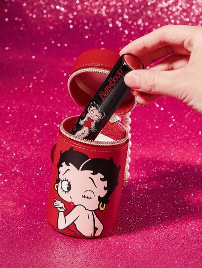 Betty Boop x SHEIN حقيبة تغيير مطبوعة بشكل أسطواني من جلد البولي يوريثان مزينة بفيونكة اللؤلؤية، مناسبة لتخزين العملات المعدنية والأحمر شفاه وبلسم الشفاه والمفاتيح والأغراض الصغيرة، مناسبة للرجال والنساء والطلاب، لطيفة، محبة، تقبيل، حب، أفكار هدايا، حفلة،