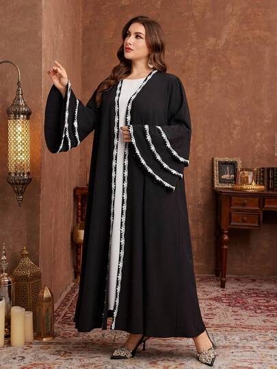 Al Najma رمضان عباية كاجوال للنساء ذوات الأحجام الكبيرة بأكمام طويلة وتطريز دانتيل بلون واحد