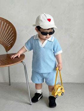 SHEIN Vintaside Kids مجموعة أزرق للأطفال الرضع من 0-3 سنوات، بنطلون قصير مع ملابس علوية كم قصير مطابق، بتصميم بسيط بدون نقشات، فضفاض، مناسب للخروجات والاستخدام المنزلي والرياضة الخفيفة، ملابس صيفية للأطفال، ملابس خارجية للأطفال