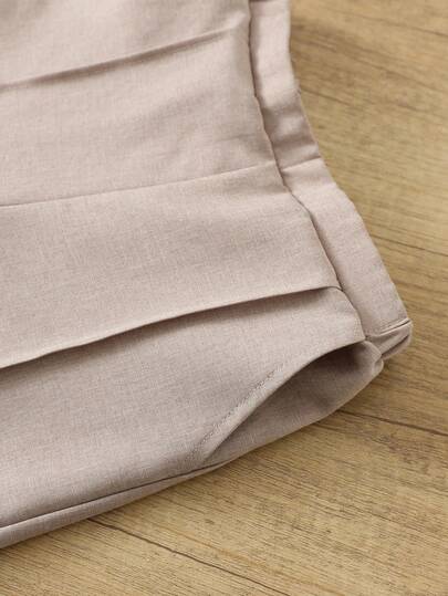 SHEIN قطعتان من ملابس الطفل الولد بأسلوب جنتلمان كاجوال، تشمل بليزر بيج وبنطلون رسمي، مناسب للمناسبات الرسمية، حفلات عيد الميلاد، الحفلات، حفلات الزفاف، استقبال المواليد، واحتفالات عيد الميلاد الأول
